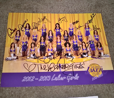 2013 LA LAKERS CHEERLEADERS HAND SIGNED BY 24 COLOR 8X10 PHOTO