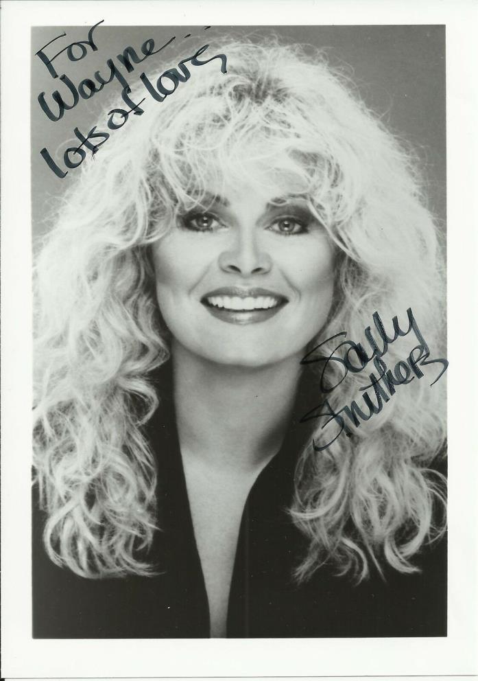 Sally Struthers - Original Autographed 5x7 Signed Photo