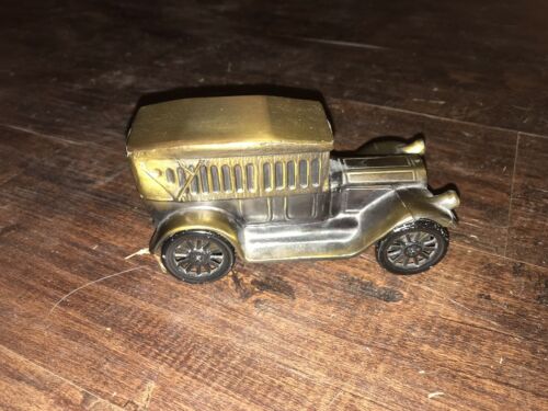 Vintage Metal Bank—1917 Pierce-Arrow Model 48 Touring Car (Banthrico Inc.)
