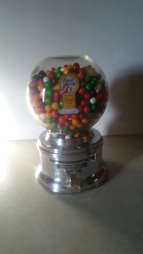 Vintage Ford Gum Ball Machine - 10 cent - was a 1 Cent Gumball Countertop w/ gum