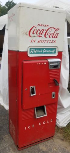 RARE  Original 1955 Coca Cola Machine WC-96T (White Top and Ice Cold Embossed!)