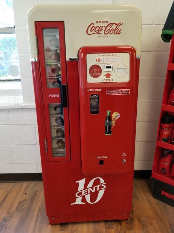 Coca-Cola Cavalier 72 Vending Machine. Beautifully Restored