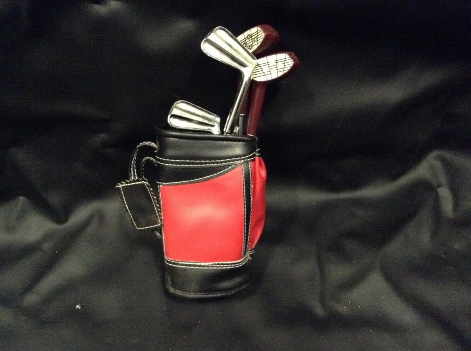 Red Vintage Golf Bag Barware Set 6 Piece Good Condition