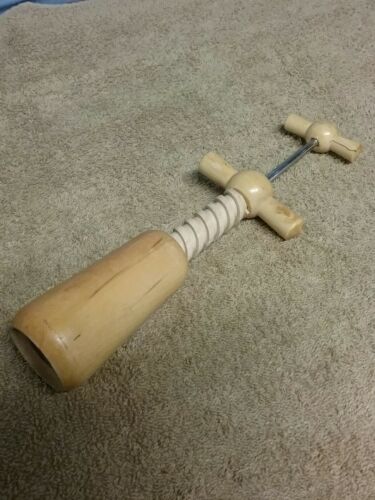 very cool vintage cork screw