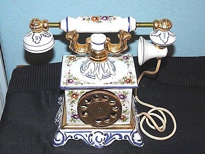 1969 BOTTLES BEAUTIFUL BY CESARE FRENCH TELEPHONE MADE In ITALY HAND PAINTED