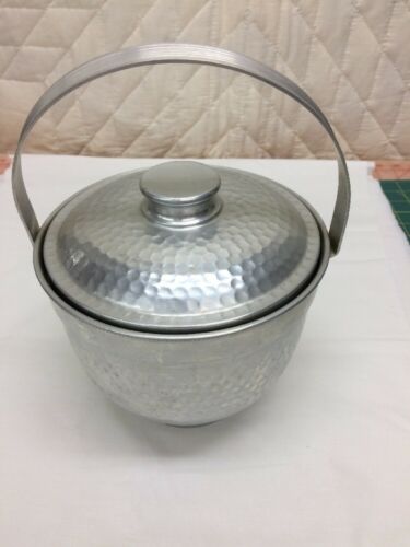 Vintage Hammered Aluminum Ice Bucket W/ Lid Made In Italy