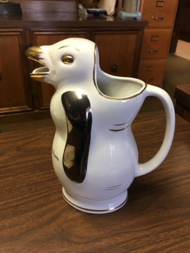 Rivadavia Argentina Pinguino WHITE Gold Ceramic PENGUIN Wine Pitcher Decanter