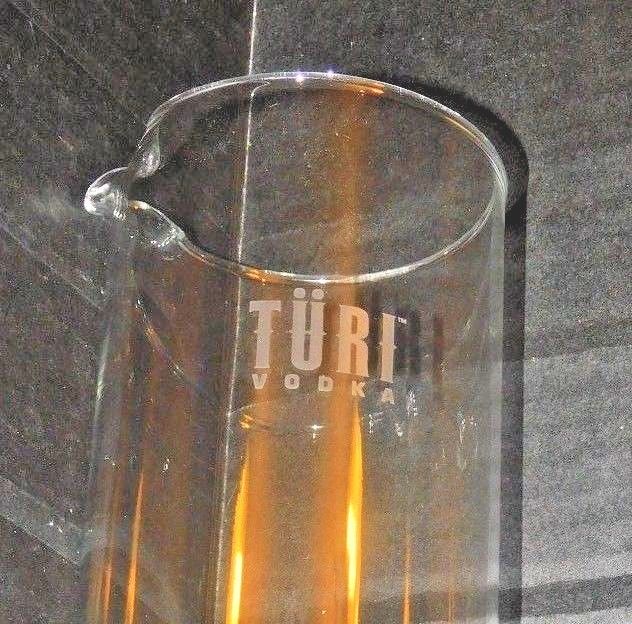 TURI VODKA ETCHED MARTINI CLEAR GLASS COCKTAIL PITCHER 9 inches tall