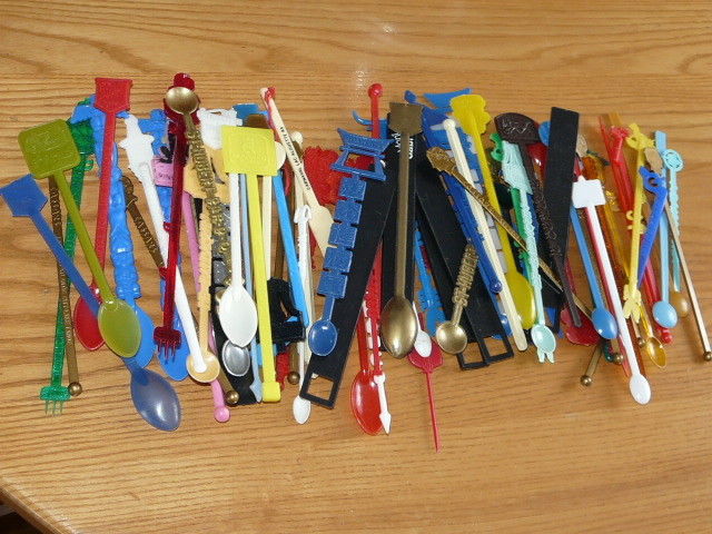 79 Vintage Plastic Swizzles Stirrers Sticks Drinks Liquors