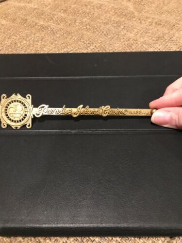 Paradise Island Casino, Nassau, Vintage Swizzle Stick Stirrer Gold (JL)
