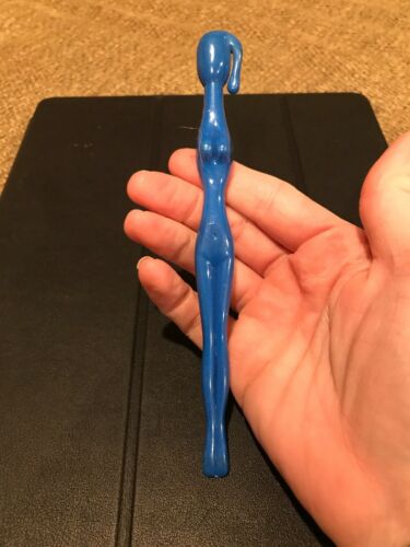 VINTAGE SWIZZLE STICKS ROYAL BLUE LADY WITH PONYTAIL DRINK STIRRER (JL)