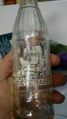 Huey Beverages Gipsy Pennsylvania  wagon scene ACL soda bottle