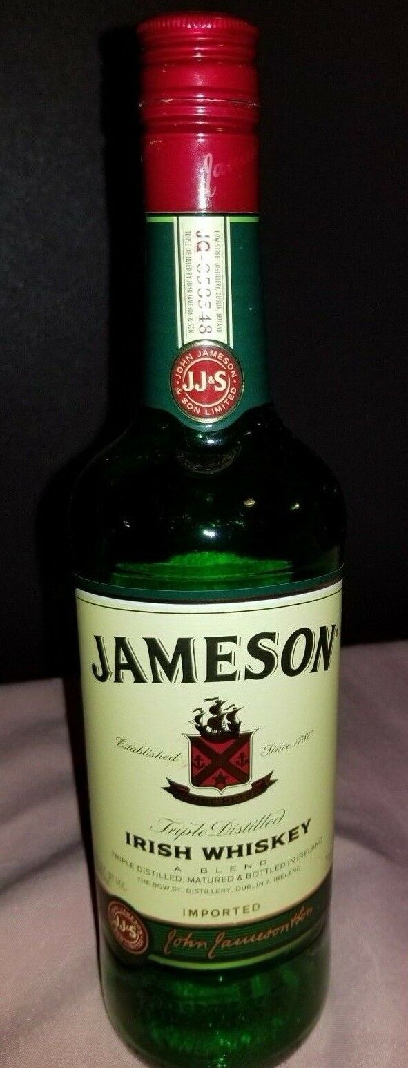 Jameson Triple Distilled Irish Whiskey 1L  Decorative Bottle EMPTY!!