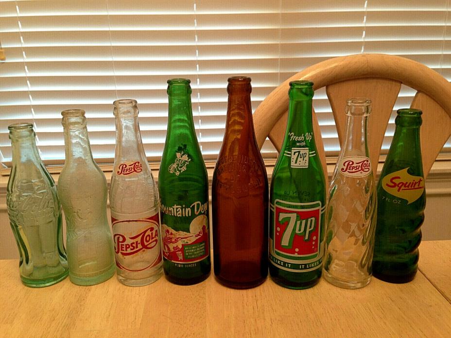 Lot of 8 Vintage Pepsi Coke Mountain Dew 7-Up Squirt Glass Soda Pop Bottles