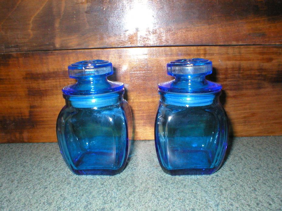 2 VTG Wheaton Glass Cobalt Blue Apothecary Bottles W/Lids 3 3/8