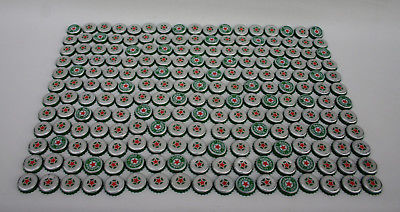 200 Heineken Beer Bottle Caps > Very Good condition  FREE Priority Mail shipping