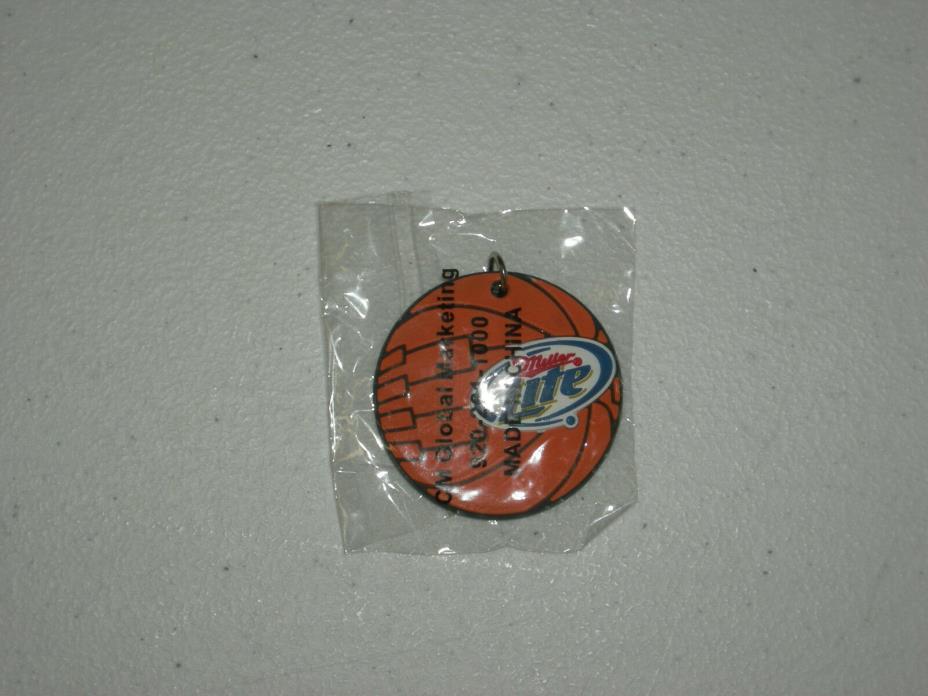 MILLER LITE MARCH MADNESS BASKETBALL KEYCHAIN - BRAND NEW IN THE PACKAGE