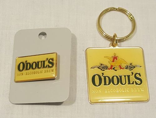 NEW BRASS VINTAGE ANHEUSER BUSCH O'DOUL'S BEER KEY CHAIN & HAT PIN