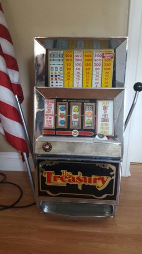 Vintage 1967 25 Cent quarter 5 line Slot Machine Treasury