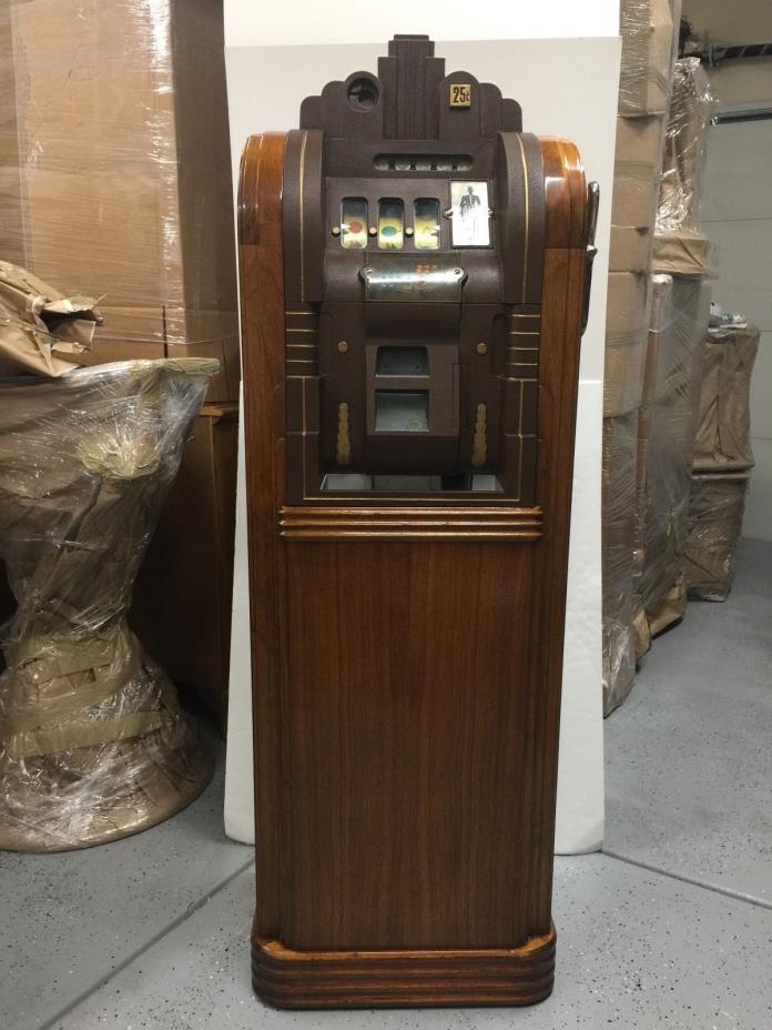 RARE ANTIQUE MILLS EXTRAORDINARY PAGE BOY 25 CENT CONSOLE SLOT MACHINE