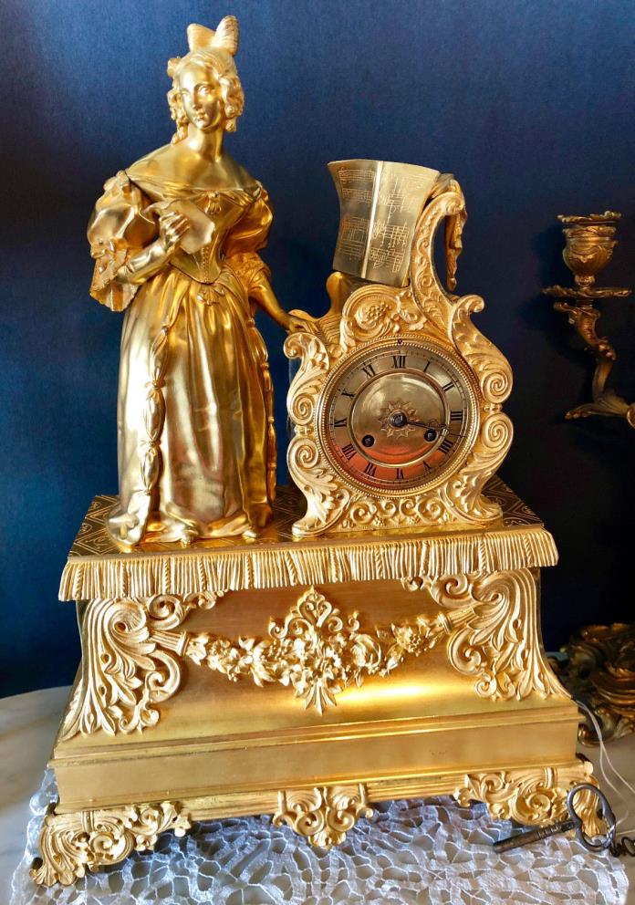 Antique Clock La Pianiste  Age. Restauration