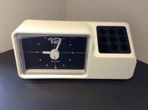Bulova Desk Clock 1970s Vintage Japan One Jewel White 7RG025