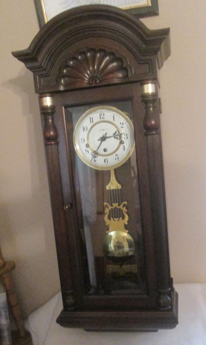 VINTAGE HOWARD MILLER JENNISON 612-221 MAHOGANY CHIMMING KEY WINDING WALL CLOCK