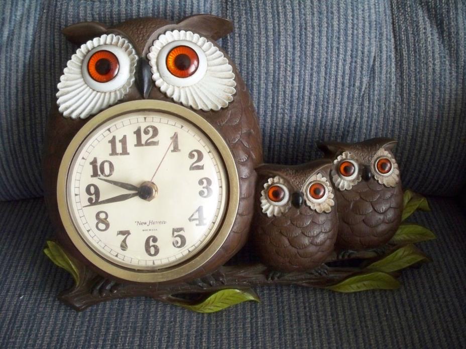 Vintage 1972 Retro 3 Owl Wall Clock By Burwood Prod Co 457-1 New Haven WORKS