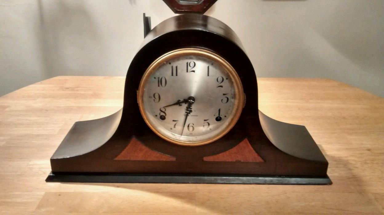 Seth Thomas 8 day Chimes Mantel Clock.   Part's Or repair.