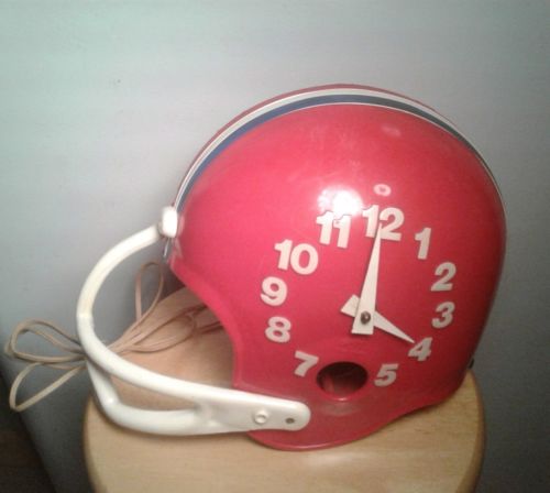 Vintage Spartus 1970s Football Helmet Electric Wall Clock