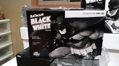 Batman Black & White Statue: Jim Lee(1st edition) DC Comics LOW NUMBER!!!
