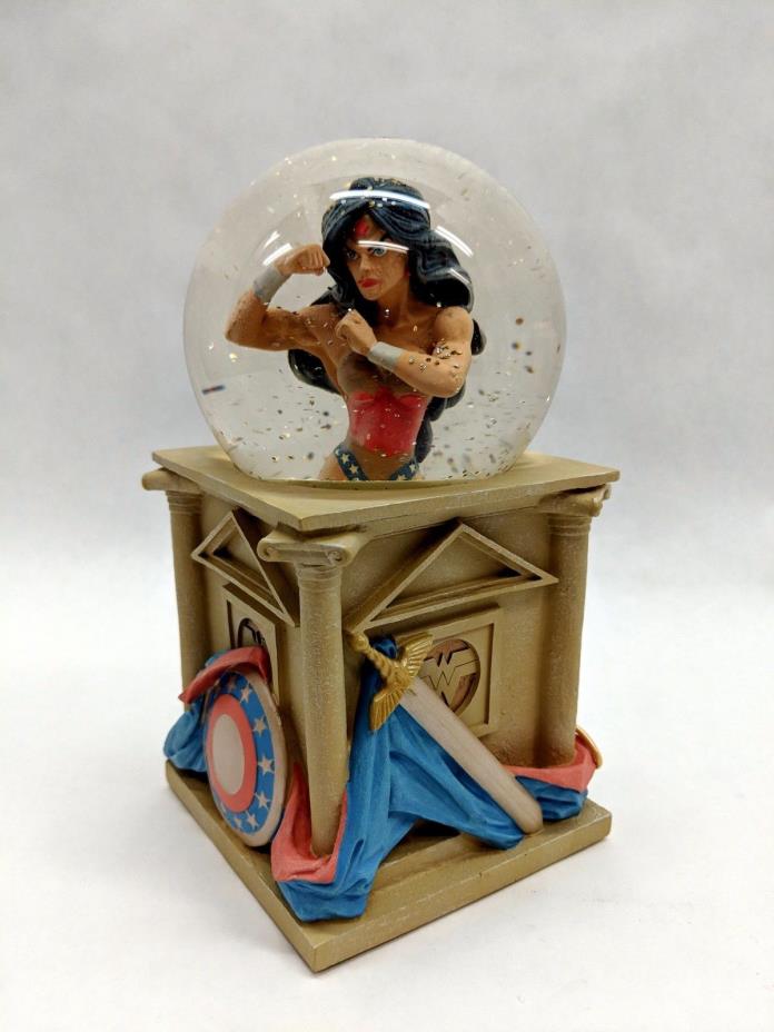 Wonder Woman DC Direct Snow Globe