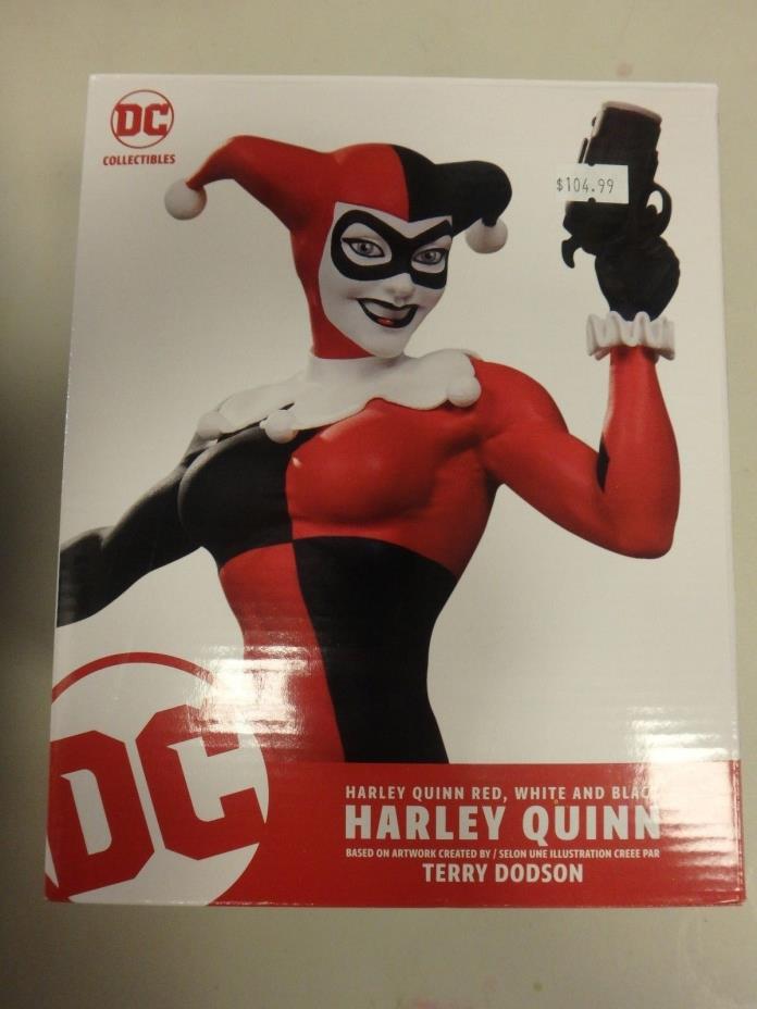 DC Collectibles Harley Quinn statue by Terry Dodson.  New.