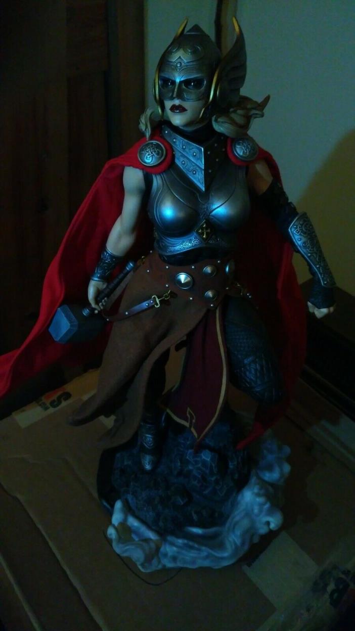 Sideshow Jane Foster Thor Premium Format Exclusive Statue