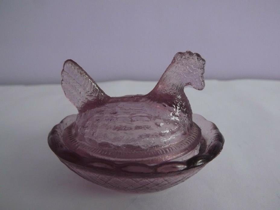 Miniature Light Purple Glass Hen on Nest Covered Salt Dip Dish Lavender