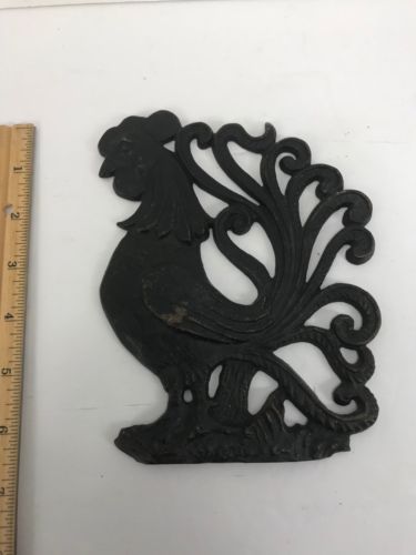 CAST METAL ROOSTER WALL HANGING SCULPTURE PLAQUE CHICKEN  FARM HOUSE  KITCHEN