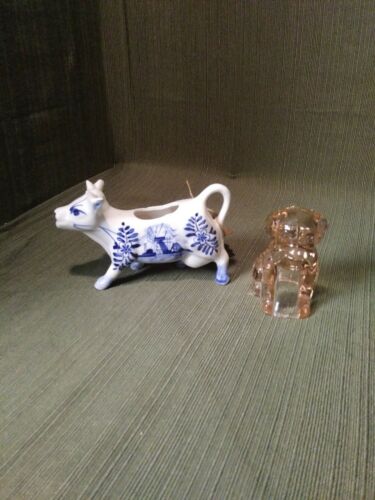 VINTAGE COW CREAMER SMALL BLUE & WHITE HANd painted with pink depression dog