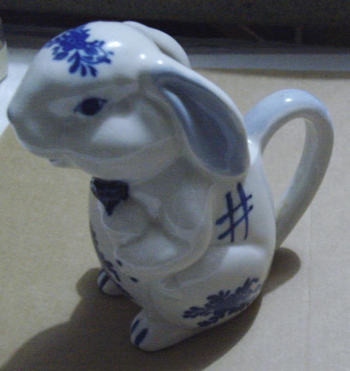 VINTAGE CREAMER RABBIT 