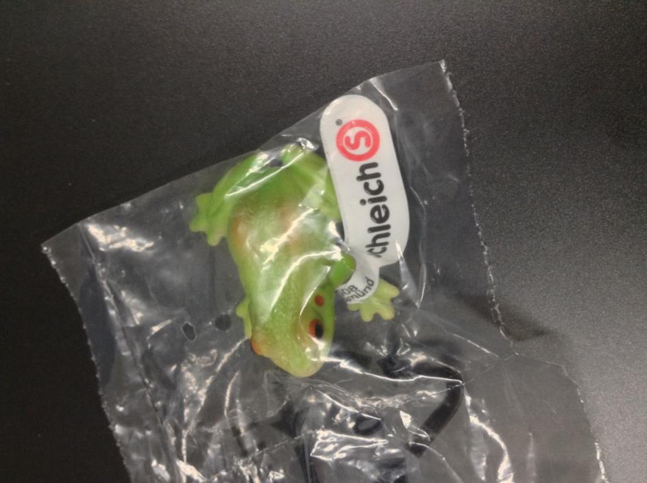 Schleich Green Frog New In Package Hand Painted Animals