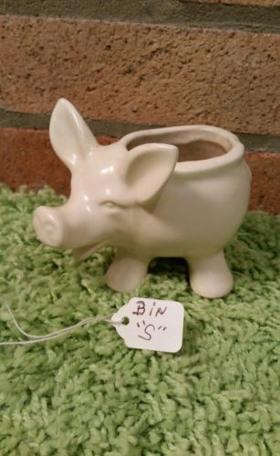 Vintage  Ivory Ceramic Pig Piggy Small Planter Table Decor 4 1/2