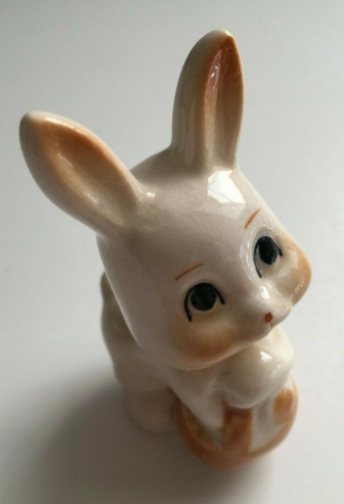 Vintage White Ceramic Bunny Rabbit Holding Easter Basket 3