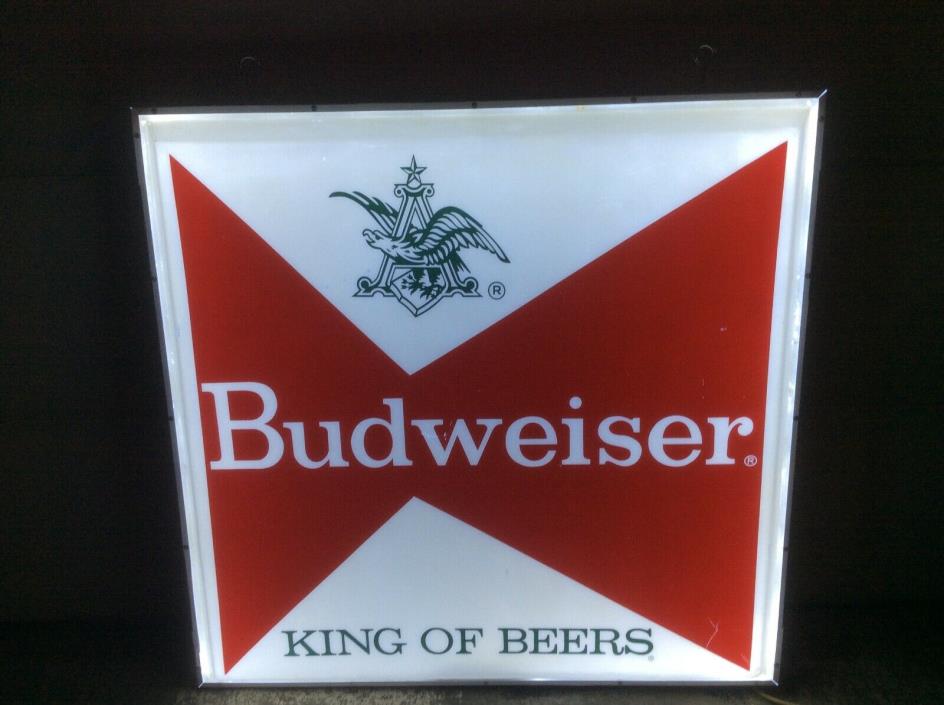 VINTAGE BUDWEISER KING OF BEERS BOWTIE LIGHT LIGHTED BEER SIGN 4FT X 4FT