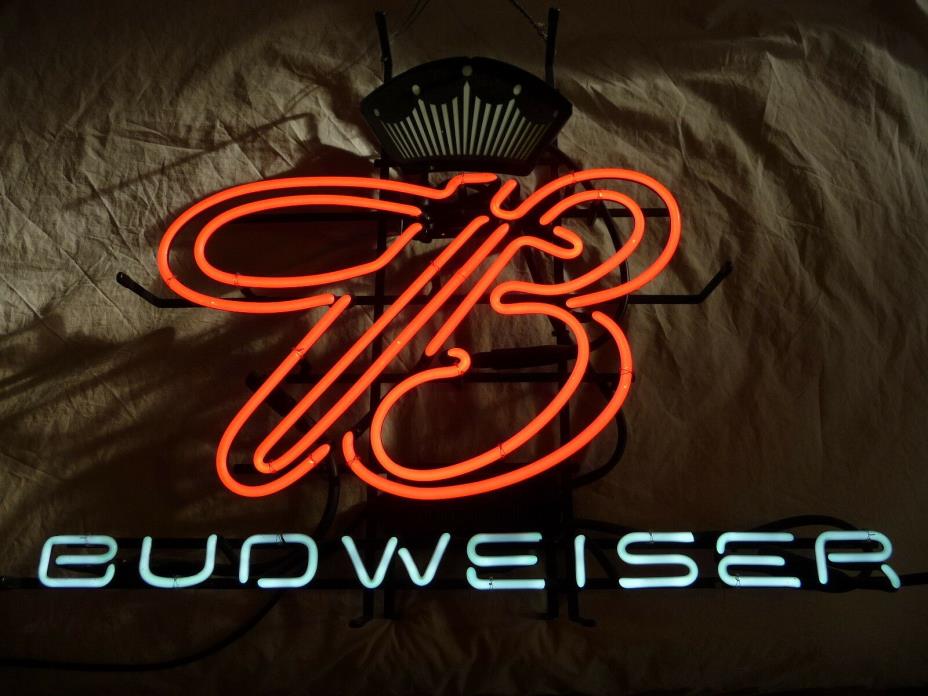 Vintage Budweiser Beer B and Crown Neon Lighted Bar Sign 24 X 30 Works