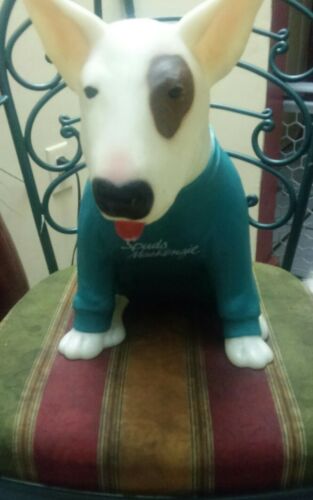 Spuds mackenzie display