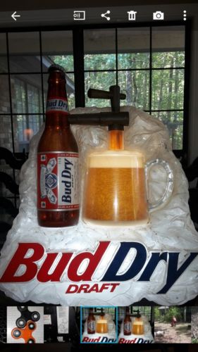 Bud Dry Draft Lighted Sign with Motion.