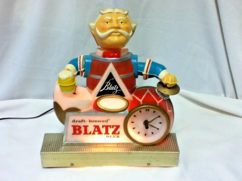 Blatz barrel guy lighted clock beer sign motion bobble head nodding man light 60