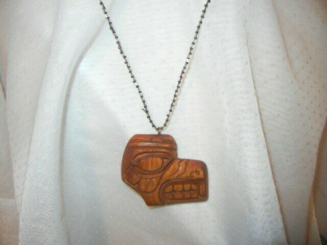 wood carved beaver necklace pendant by Ralph Hill 1977 30