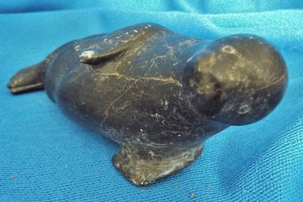 Exceptional VINTAGE INUIT ESKIMO STONE CARVED SEAL SCULPTURE 2.5
