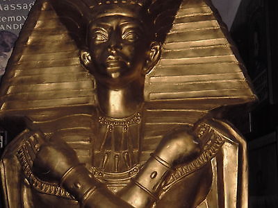 EGYPTIAN SARCOPHAGUS OF KING TUT EIGHT FOOT EGYPTIAN STATUE