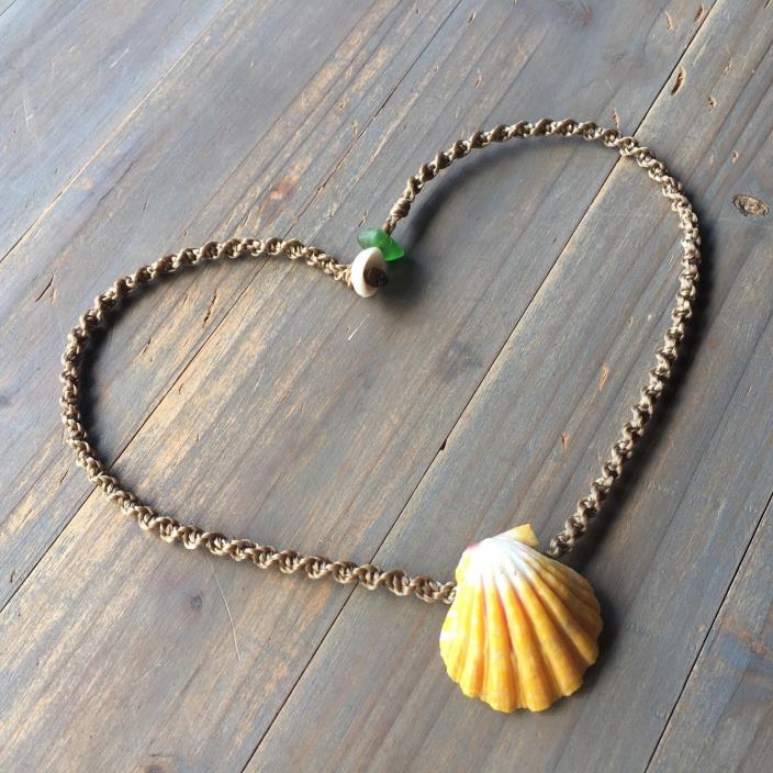 Classic Hawaiian sunrise shell necklace
